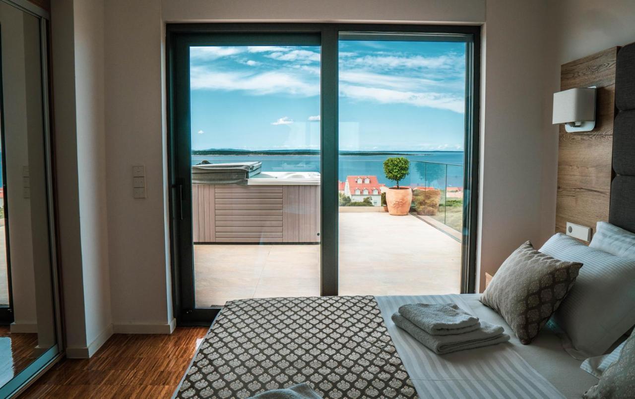 Luxury Apartments White Villa Violeta Мандре Екстериор снимка