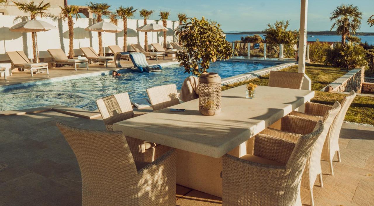 Luxury Apartments White Villa Violeta Мандре Екстериор снимка