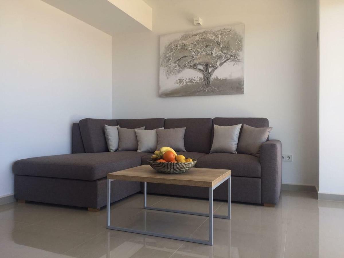 Luxury Apartments White Villa Violeta Мандре Екстериор снимка