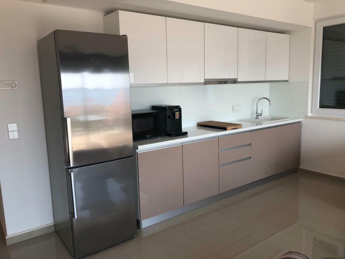 Luxury Apartments White Villa Violeta Мандре Екстериор снимка