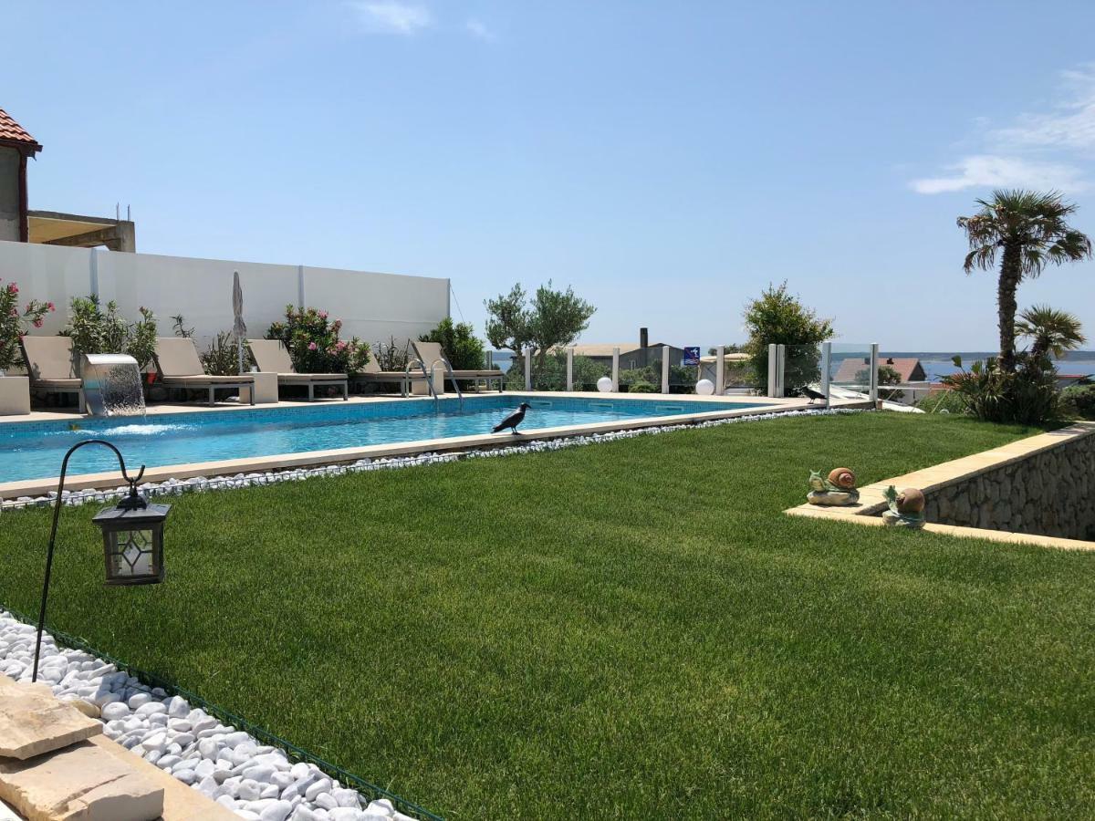 Luxury Apartments White Villa Violeta Мандре Екстериор снимка
